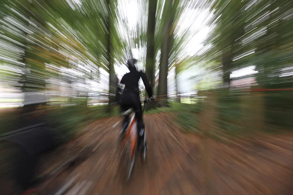 Zoom burst su mountain bike 