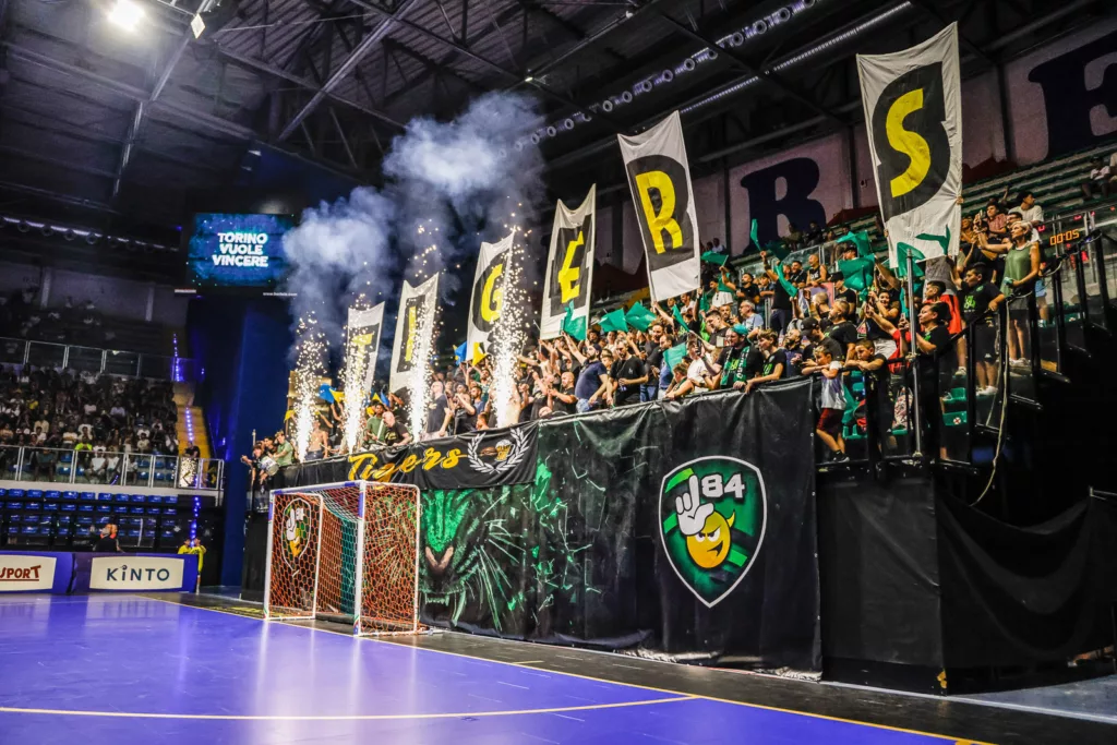 pubblico riempie gli spalti del Biella Forum
finale futsal