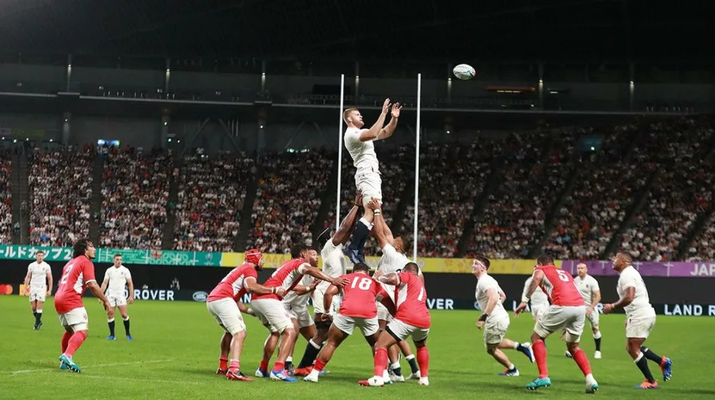 Touche tra Inghilterra e Tonga ai mondiali di rugby del 2019 © Dave Rogers / World Rugby / Getty Images
