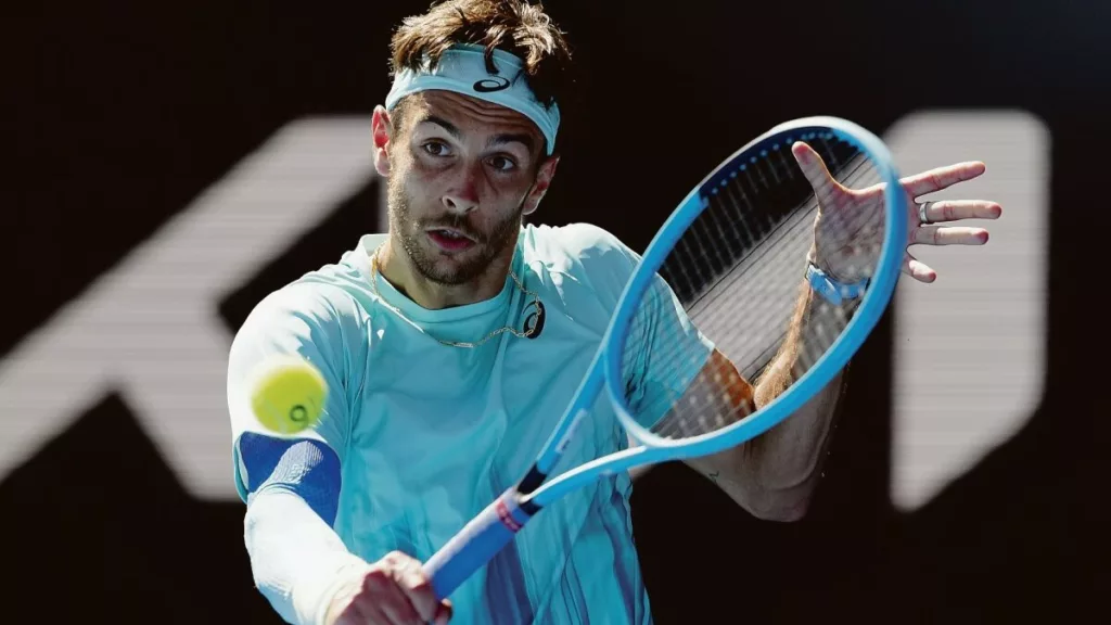 Lorenzo Musetti in unan fase di gioco - 2026 Australian Open