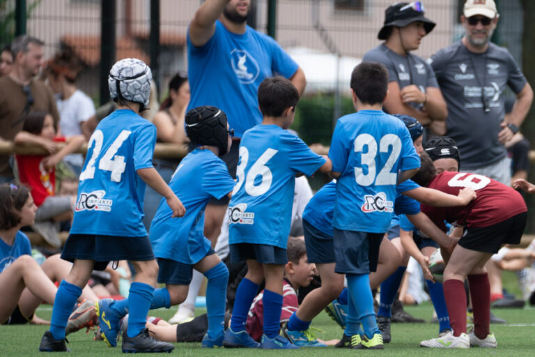 Fotografare il Mini Rugby: Guida Completa per Catturare l’Azione dei Piccoli Rugbisti